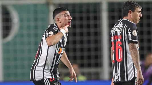 Battaglia mostrou sangramento na boca ao árbitro lávio Rodrigues de Souza