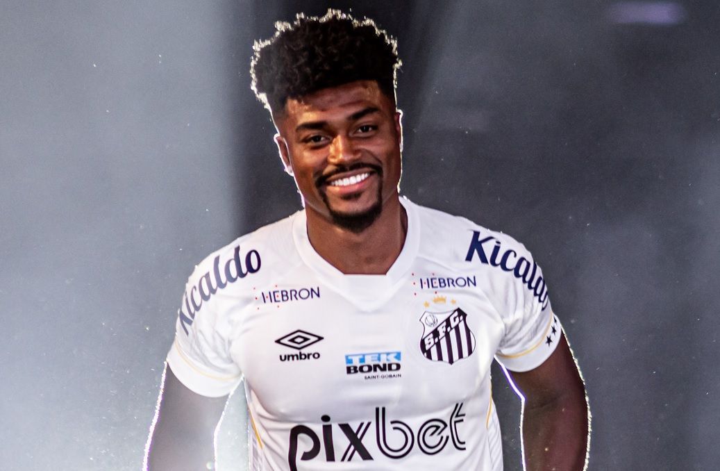 América estuda contratação do zagueiro Eduardo Bauermann