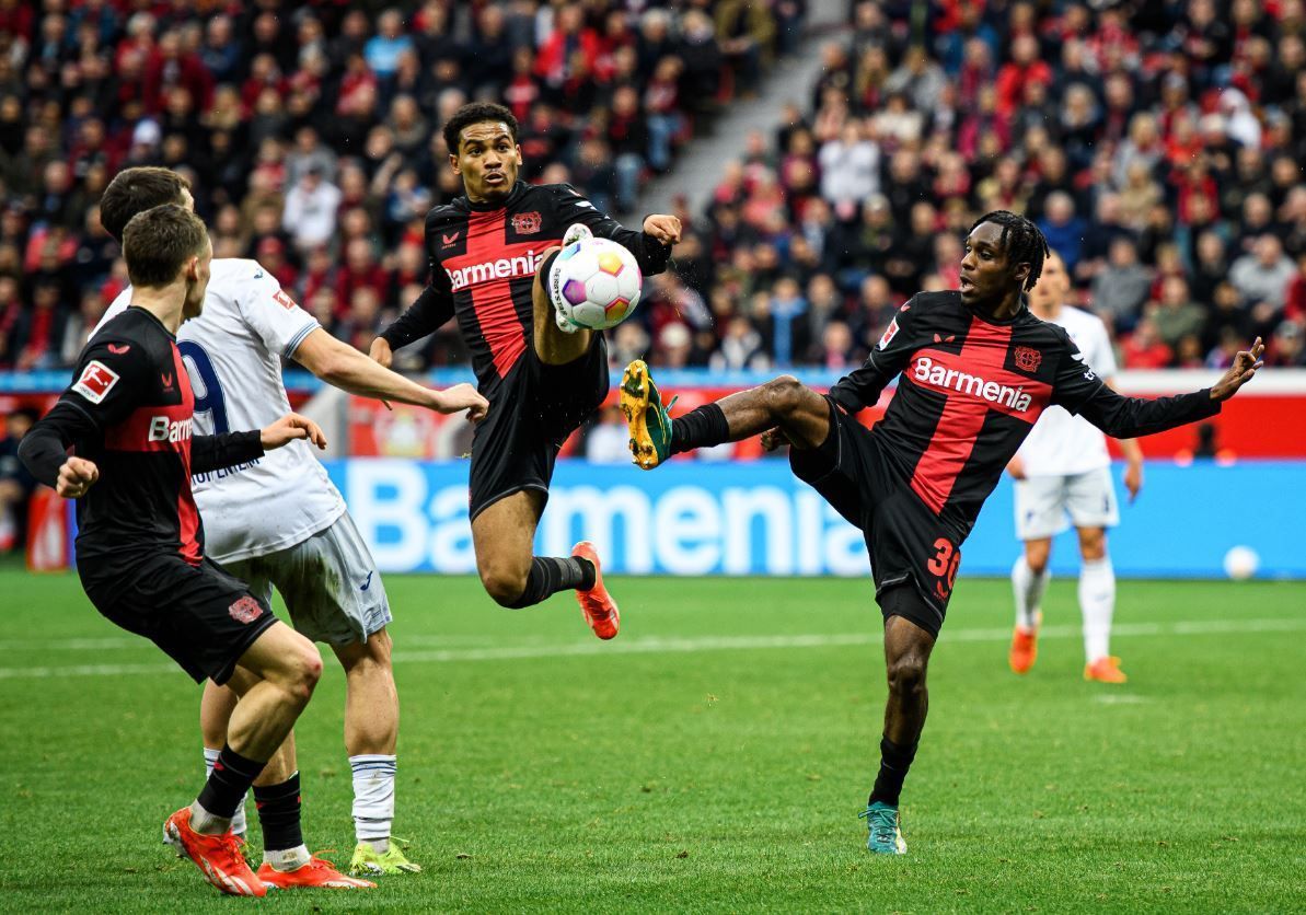 Com virada no fim, Leverkusen vence Hoffenheim e segue invicto na temporada
