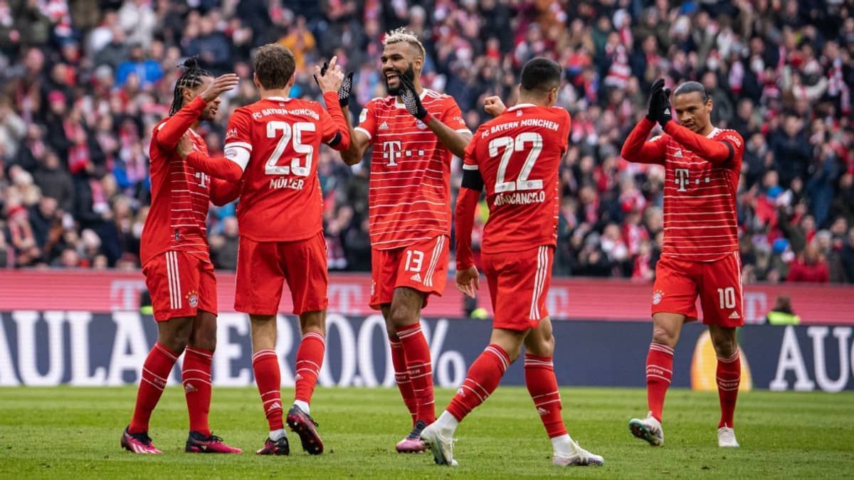 Bayern goleia Bochum em casa e segue na liderança do Campeonato Alemão