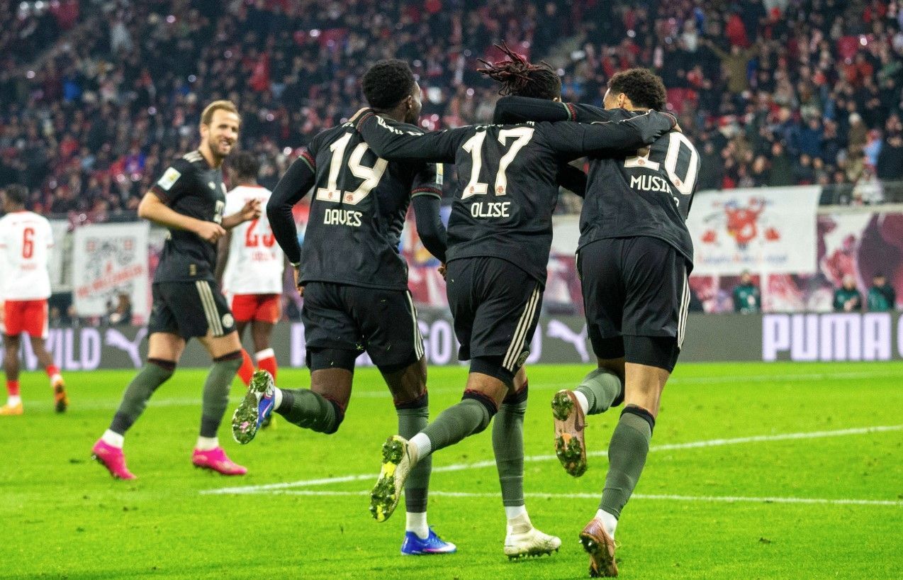 Bayern vira e goleia RB Leipzig no retorno de astro após mais de seis meses