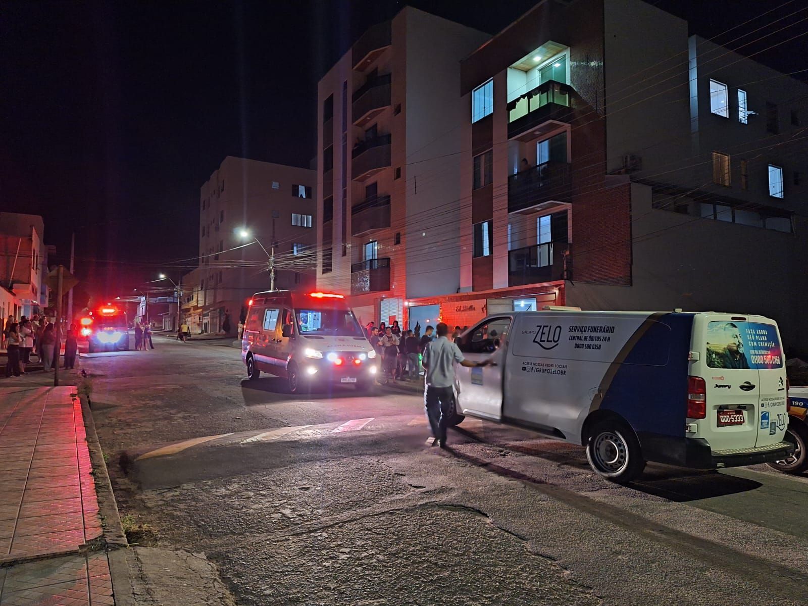 Homem entra em surto, mata idosa acamada e morre após pular do terceiro andar de prédio em Ipatinga