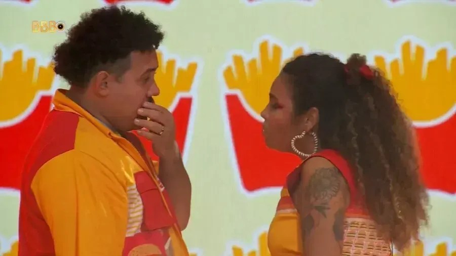 Lucas tem pressentimento relacionado a ex-esposa e desabafa com Pitel: 'Tô inseguro'