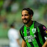 América parabeniza jogador premiado no Troféu Guará Bmg