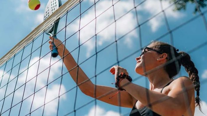Beach tennis em alta o esporte deixou o litoral e tomou conta das cidades