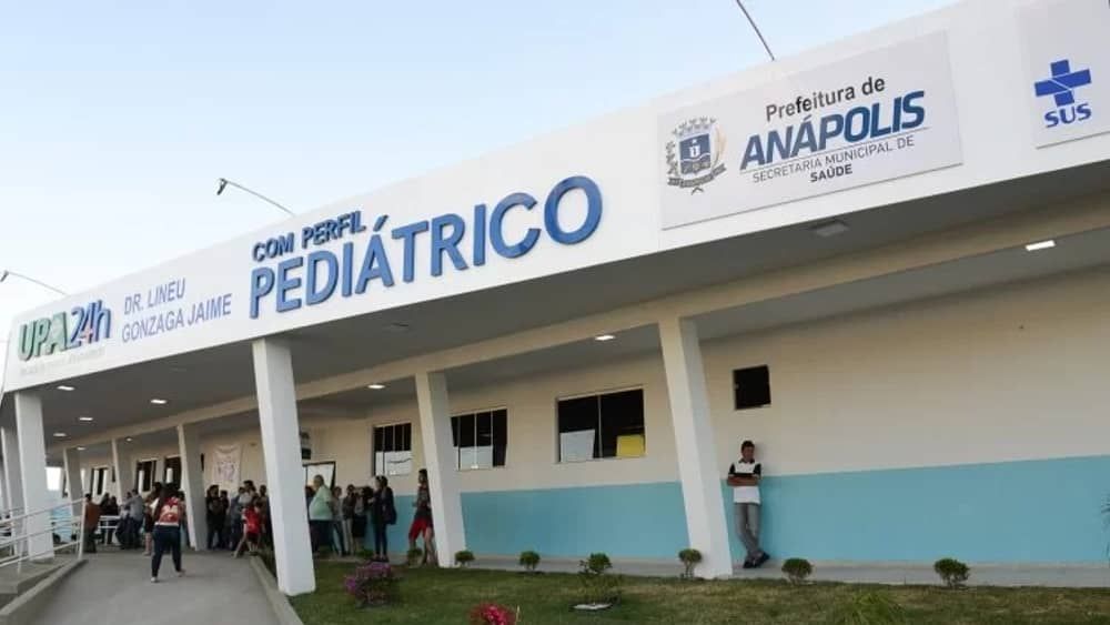 Bebê de 3 meses morre após irmão de 1 ano rolar sobre enquanto dormia  