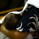 Pai liga para os bombeiros e consegue salvar bebê de 24 dias que ficou 10 minutos sem respirar 