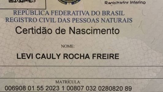 Bebê ganhou o nome do meio-campista do Bahia