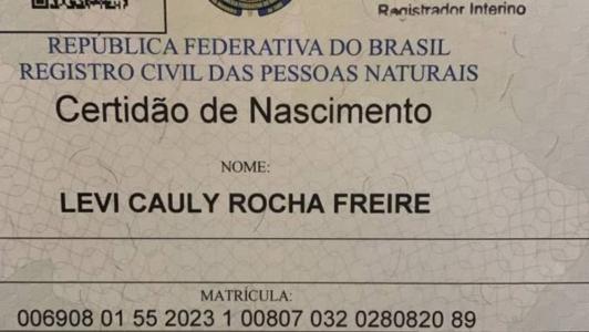 Bebê ganhou o nome do meio-campista do Bahia