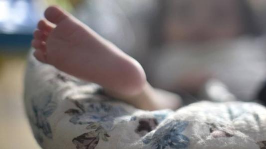 Bebê tinha apenas um ano e sete meses