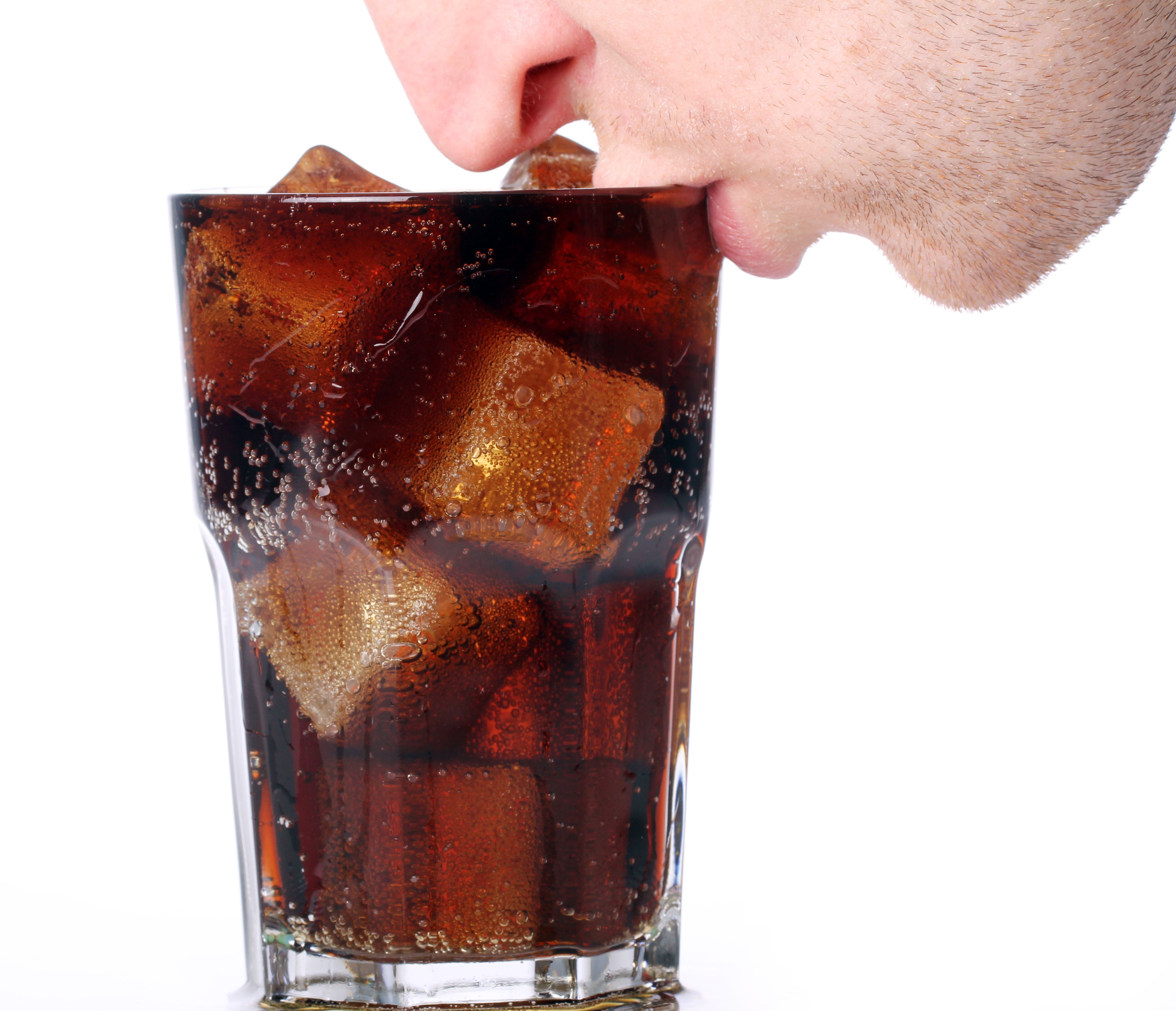 Bebidas adoçadas causam quase 10% dos novos casos de diabetes tipo 2 no mundo
