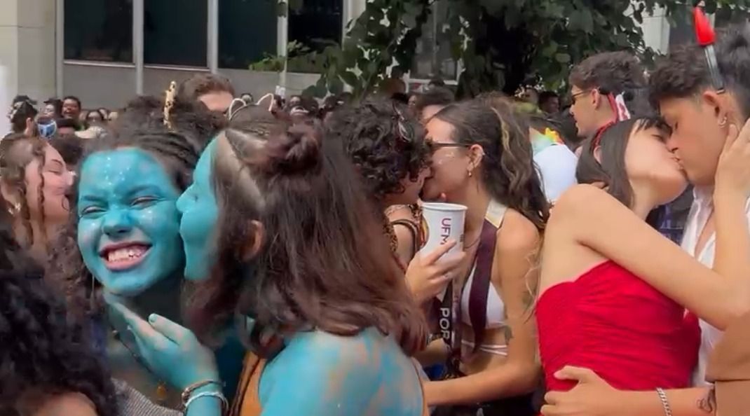 Beijaço no bloco 'Lagum' bateu o recorde mundial do Guinness? Confira