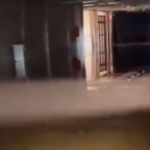 De jet ski dentro do Beira-Rio: vídeo mostra interior do estádio do Inter alagado