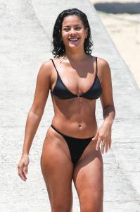 Bella Campos