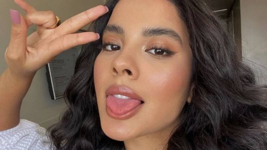 Bella Campos está solteira desde que foi traída por MC Cabelinho