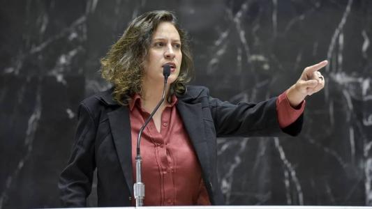 Bella Gonçalves (foto) contou ter sofrido com prejuízos psicológicos e financeiros