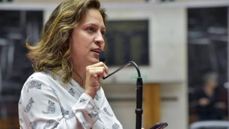 Bella Gonçalves relatou ameaças feitas por e-mail