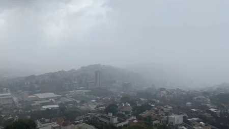 Belo Horizonte amanhece com nevoeiro e com frio de 10°C