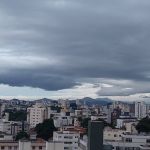 Tempestade e granizo podem atingir BH e outras 424 cidades de Minas nas próximas horas; veja a lista 