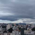 Tempestade e granizo podem atingir BH e outras 424 cidades de Minas nas próximas horas; veja a lista