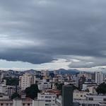 Tempestade e granizo podem atingir BH e outras 424 cidades de Minas nas próximas horas; veja a lista