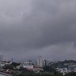 Chuva de até 50mm e granizo podem atingir BH e outras 588 cidades de Minas nas próximas horas; veja a lista