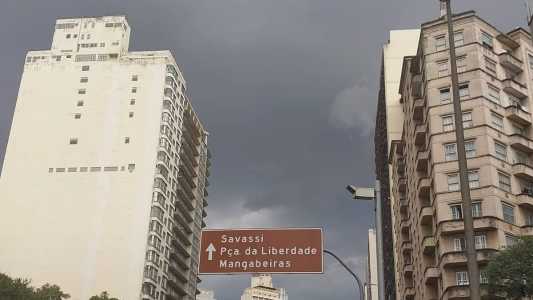 Belo Horizonte está no alerta de chuva forte do Inmet