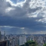 Chuva forte e ventos de até 60km/h podem atingir BH e outras 674 cidades nas próximas horas