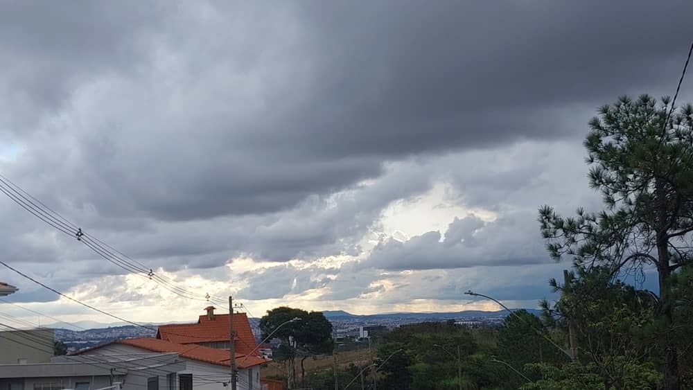 Tempestade e granizo podem atingir 750 cidades de Minas; veja quais