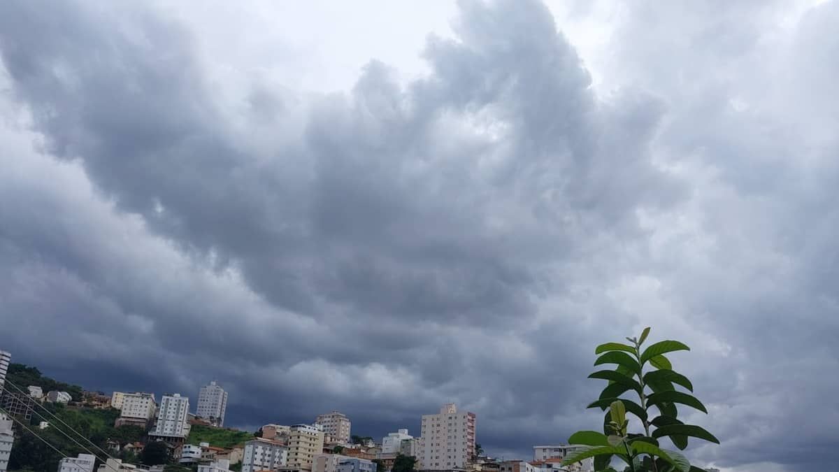 Inmet alerta para risco de chuva e ventania em 424 cidades de Minas; veja a lista