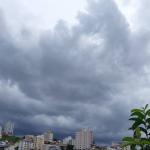 Inmet alerta para risco de chuva e ventania em 424 cidades de Minas; veja a lista