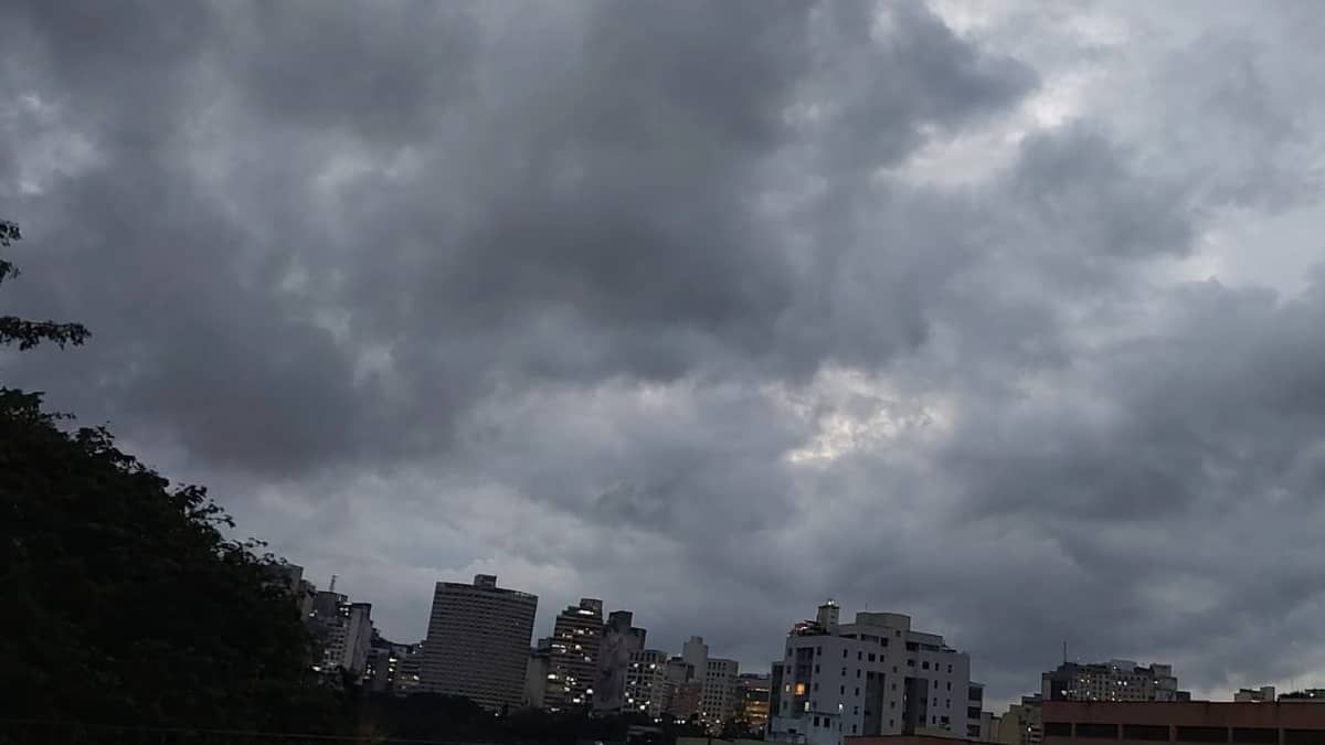 Chuva intensa e ventos de até 60 km/h podem atingir 121 cidades de Minas; veja onde