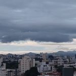 Inmet alerta para risco de tempestade e granizo em BH e mais 749 cidades; lista