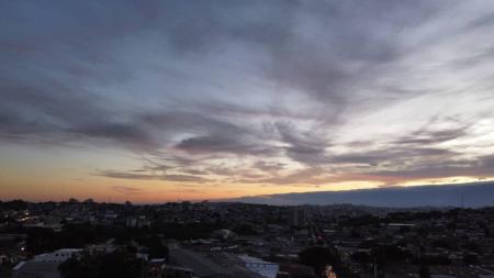 Belo Horizonte tem expectativa de chuva fraca e isolada na próxima semana, conforme previsão do Inmet