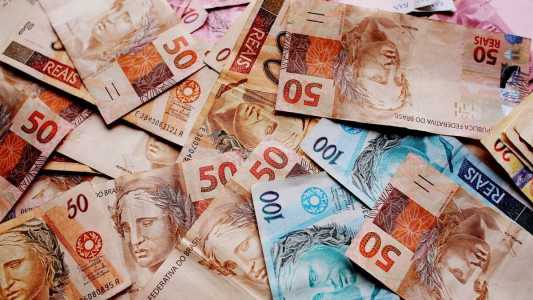 Beneficiários de NIS final 4 do Bolsa Família recebem R$ 600 neste sábado