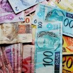 Beneficiários de NIS final 3 do Bolsa Família recebem R$ 600 nesta quarta (15); confira calendário