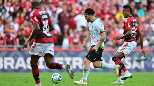 Benítez durante lance de Flamengo 1 x 1 América