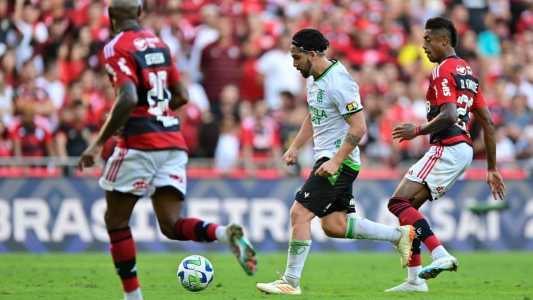 Benítez durante lance de Flamengo 1 x 1 América