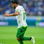 De volta aos titulares do América, Benítez vira dúvida após nova lesão