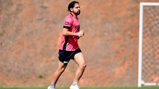 Benítez voltou a treinar normalmente com os jogadores do América nesta sexta-feira (8)