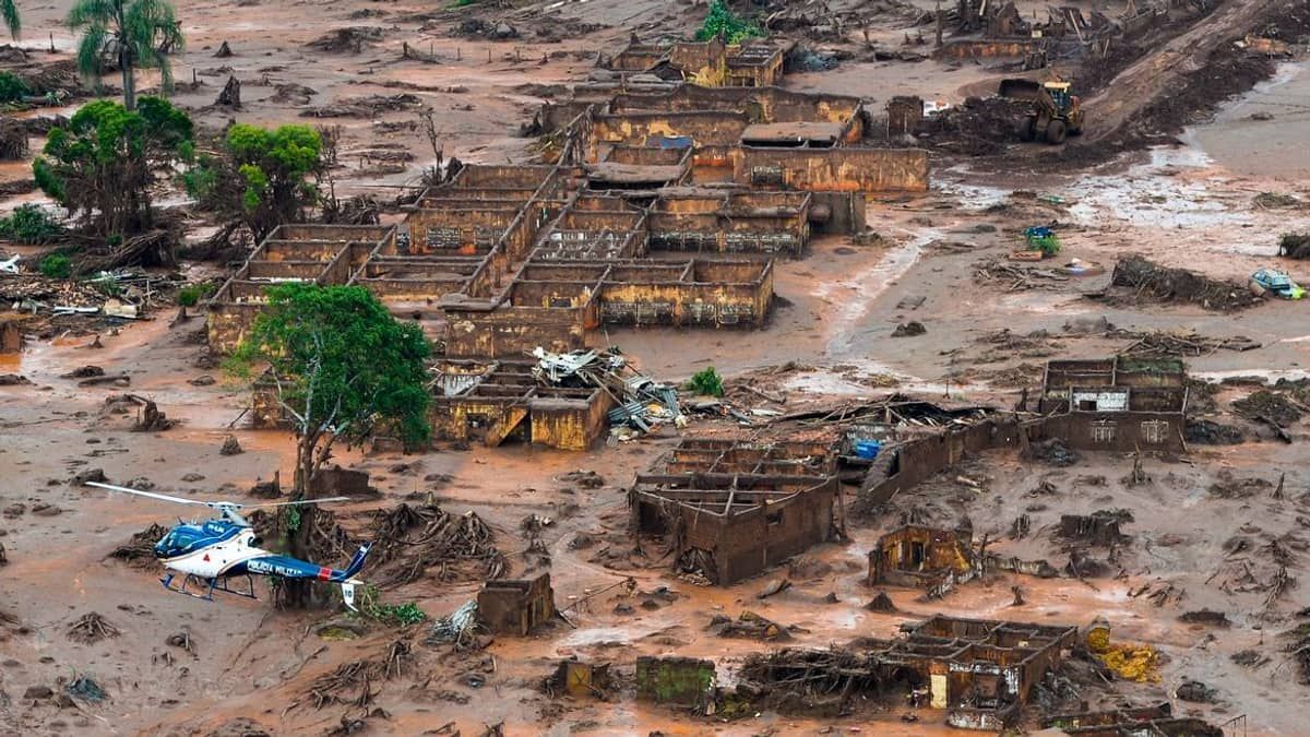 Atingidos por barragens realizam atos e lançam campanha “Revida Mariana”