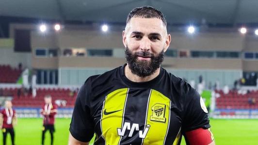 Benzema durante partida pelo Al-Ittihad