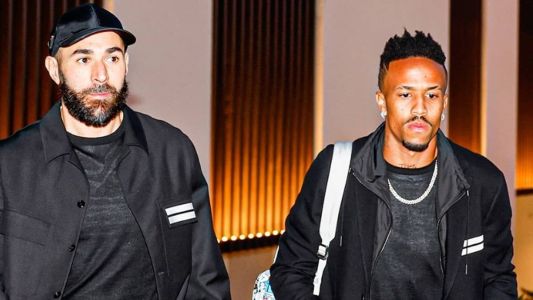 Benzema e Militão chegaram a Rabat, no Marrocos, nesta quinta (9)