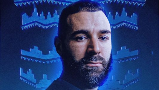 Benzema foi anunciado pelo Al-Hilal