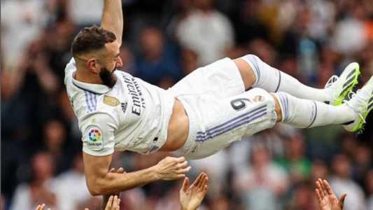 Benzema marcou um gol pelo Real Madrid no último jogo com o clube espanhol
