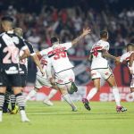 São Paulo tenta mudar padrão de saída precoce de zagueiros com Beraldo