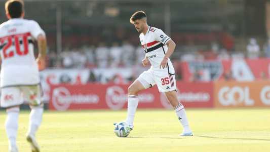 Beraldo sente lesão em treino e terá que se recuperar no Reffis, do São Paulo