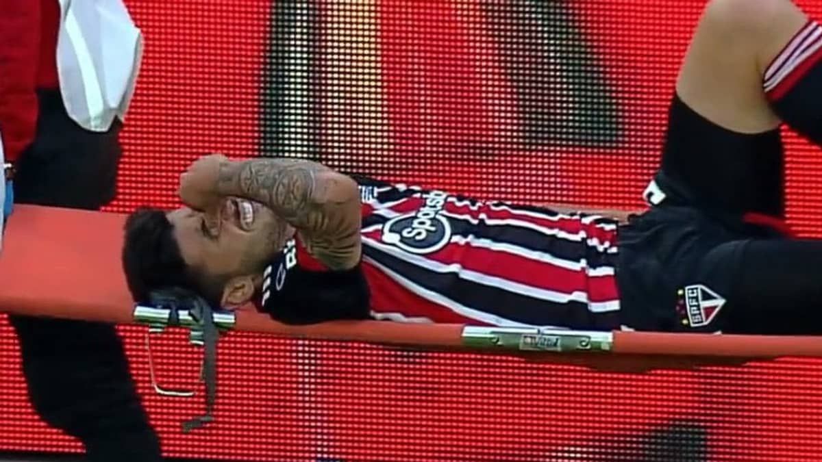 Beraldo sofre com lesão, e São Paulo espera exames