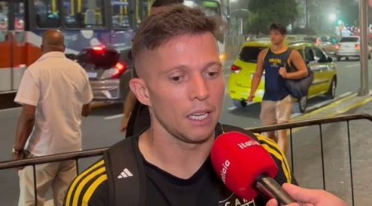 Bernard em entrevista à Itatiaia