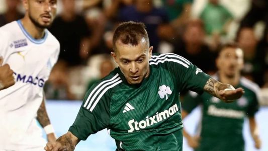 Bernard, meia do Panathinaikos-GRE, decidiu nesta quarta para os gregos